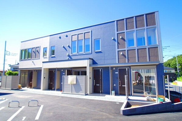 ミラドール・Iの物件外観写真